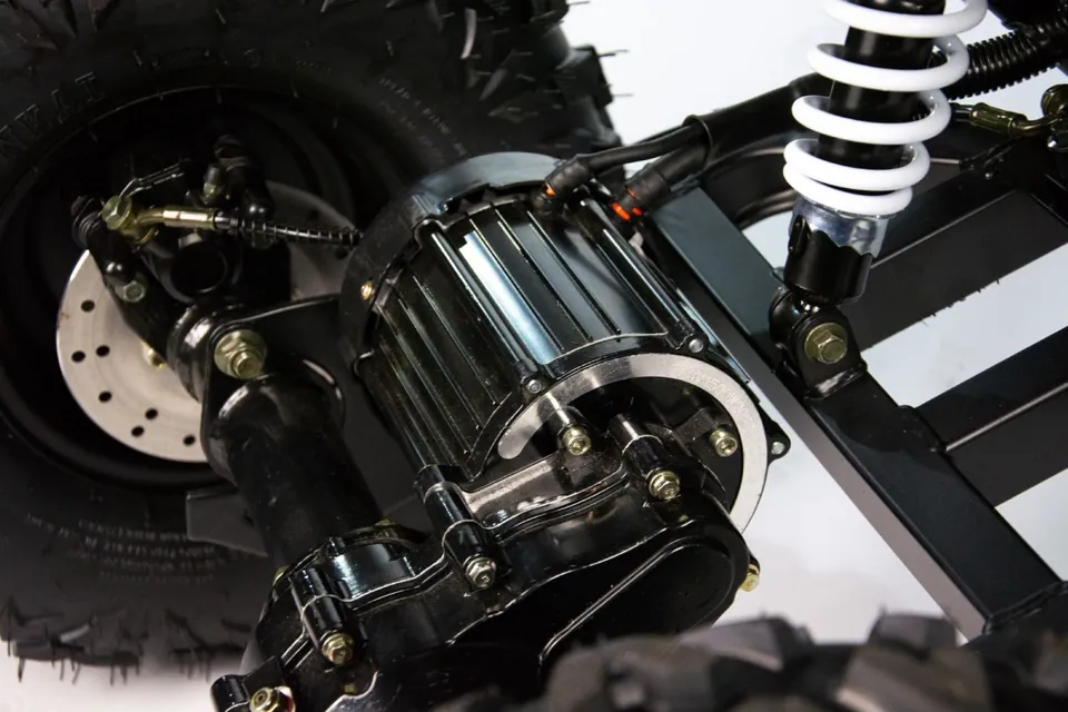 XTR E-VENOM detail 24